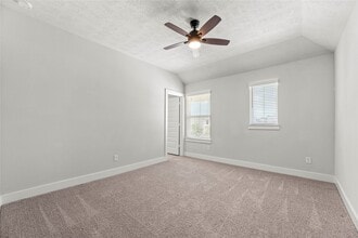 Building Photo - 1707 McCrae Hill Ct