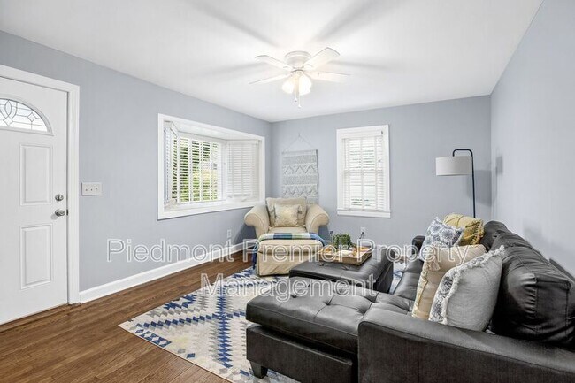 Foto del edificio - 317 Crafton St