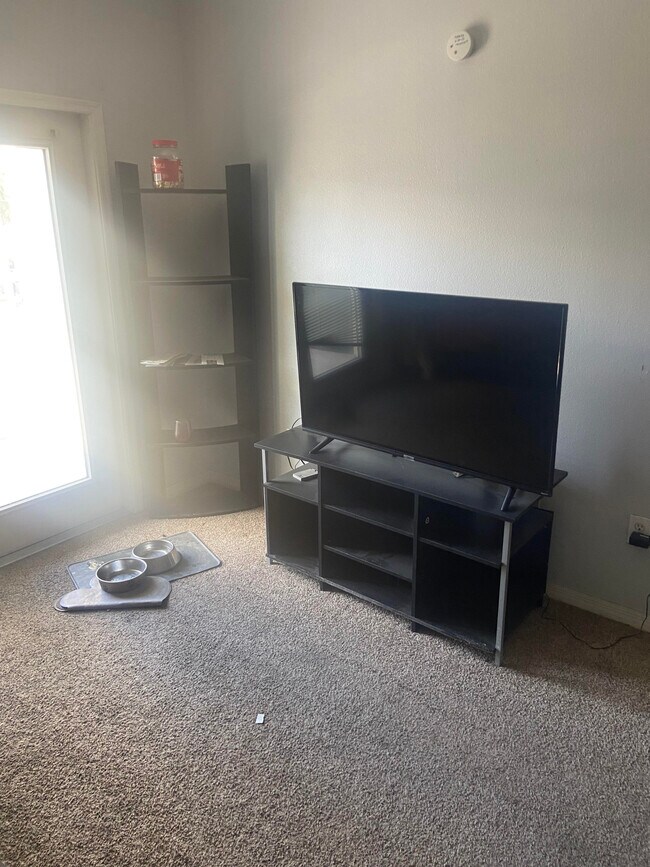 Building Photo - 1810 E Palm Ave