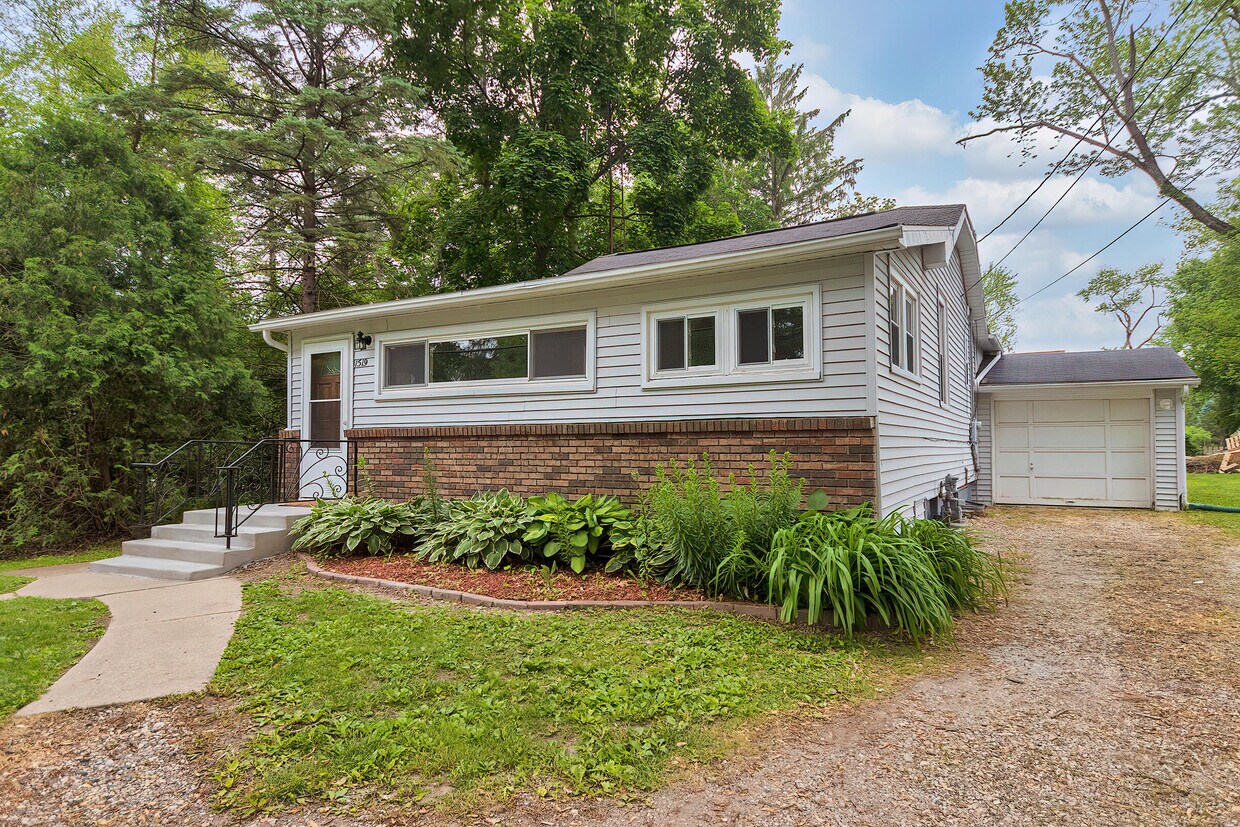 Foto principal - 1519 Dietrich Dr
