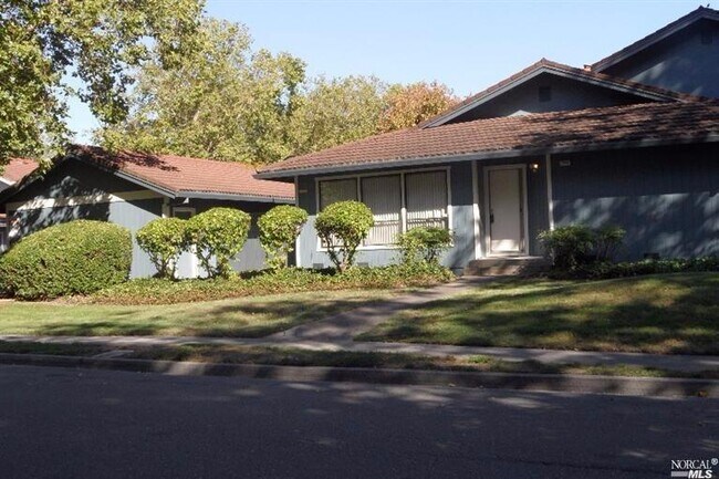 Building Photo - 783 Hudis St