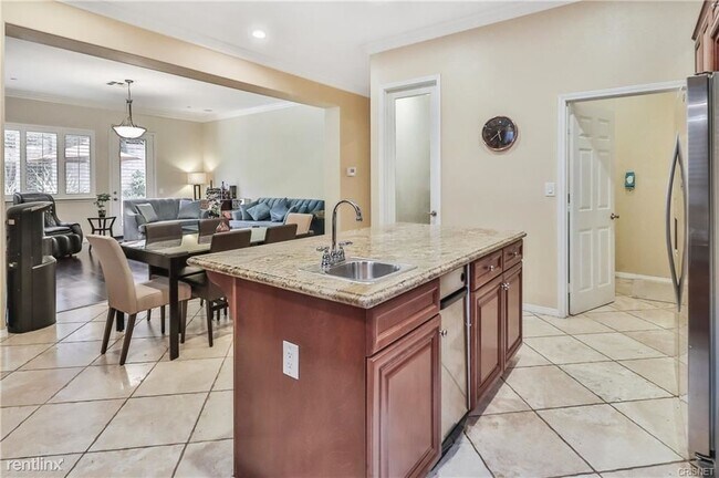 Building Photo - 5 br, 4 bath House - 30428 Caspian Ct