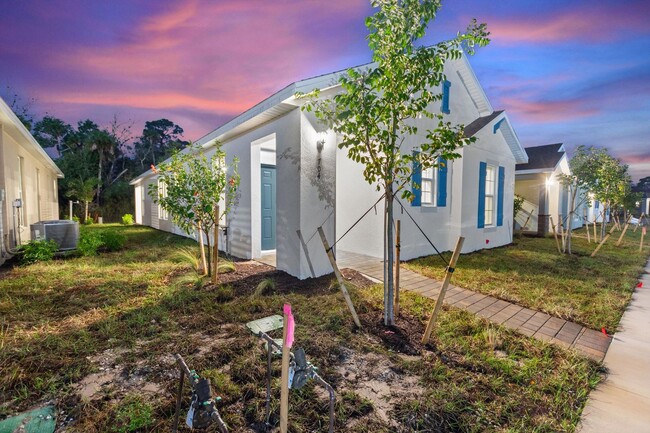 Foto del edificio - 704 Treehouse Ln