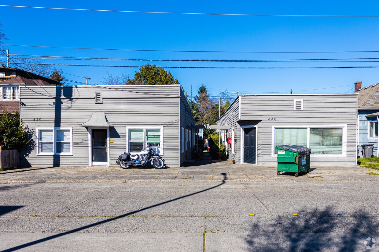 836 8th St, Bremerton, WA 98337 Apartments in Bremerton, WA