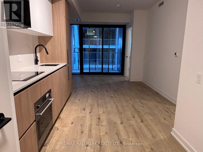 Photo du bâtiment - 35 Parliament St