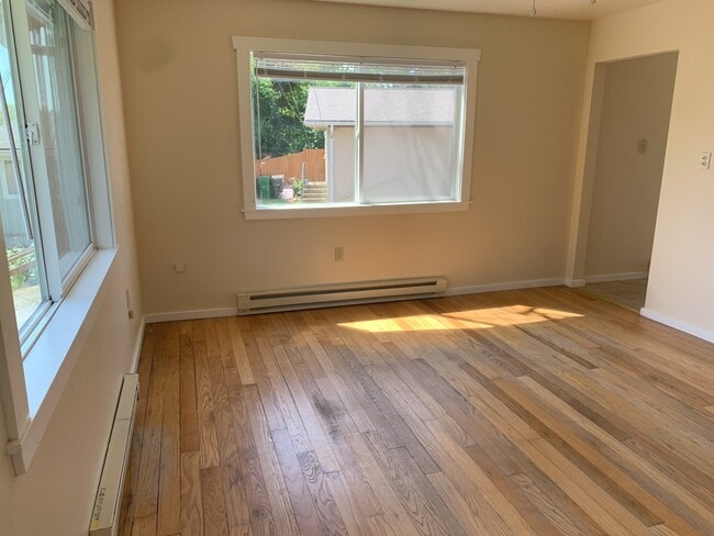 Building Photo - 2735 Hefner Ave