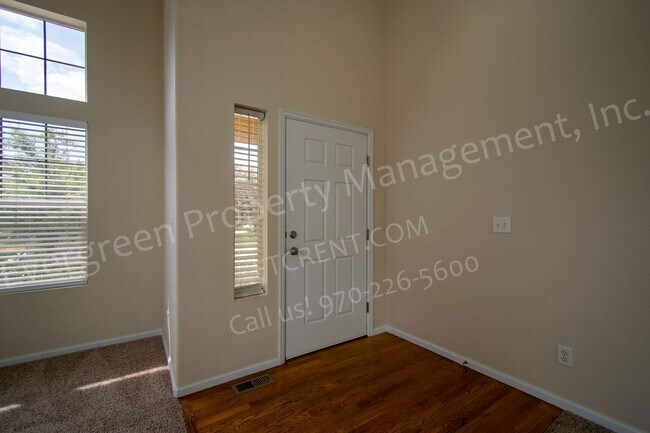 Foto del edificio - 2214 Bow Side Dr