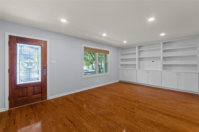 Foto del edificio - 2800 Carlton Rd