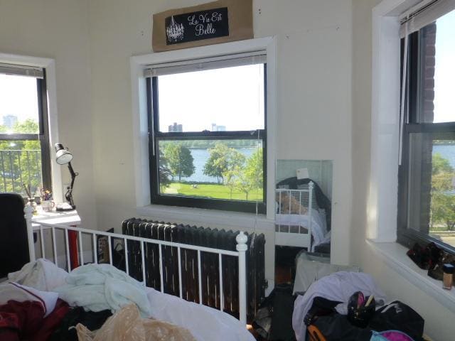 Foto del edificio - 43 Bay State Rd