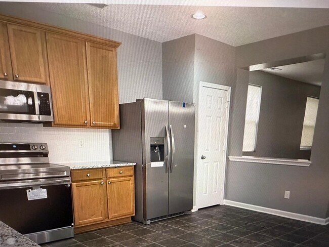 Building Photo - 721 Pebblestone Dr
