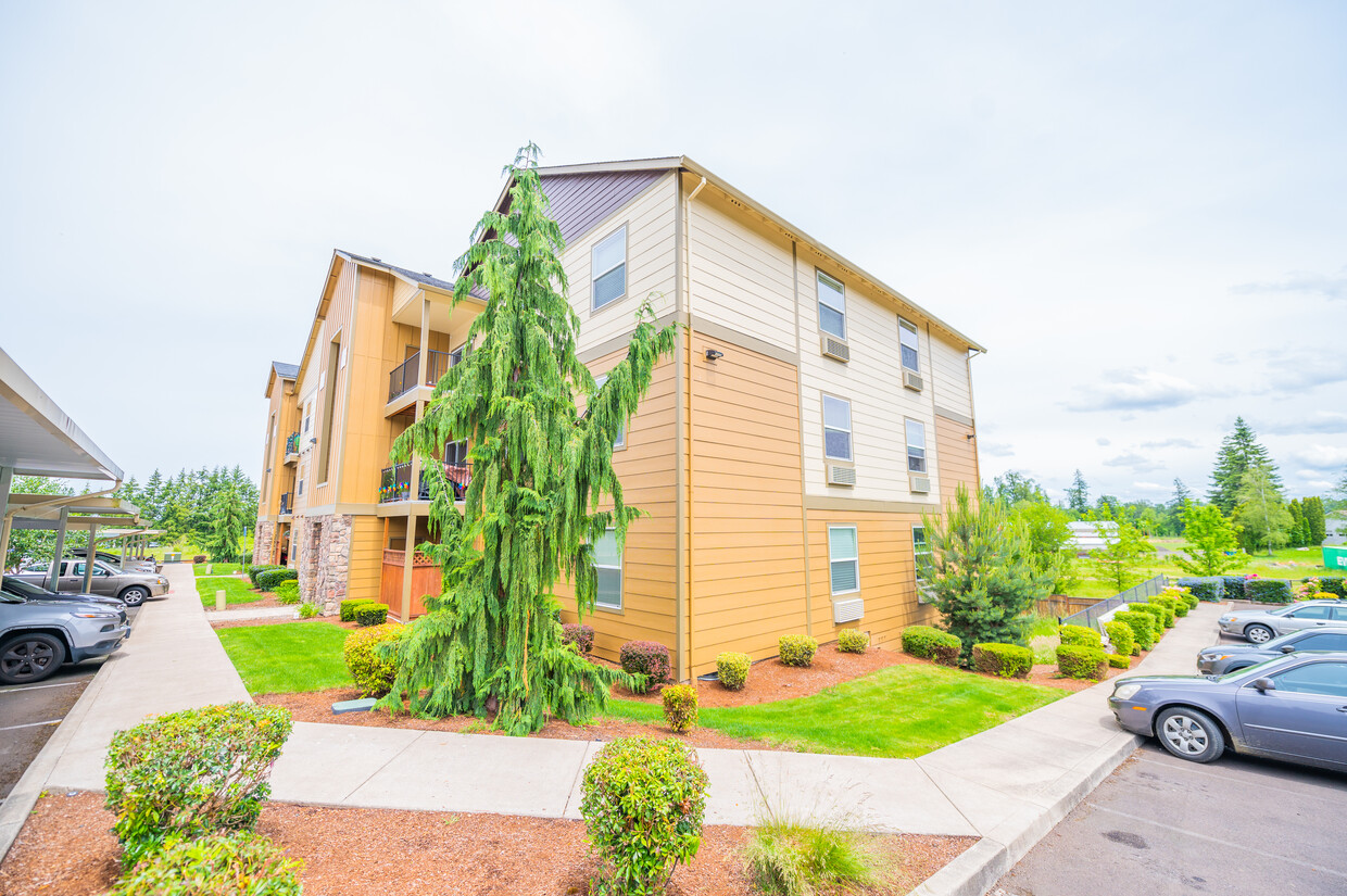 Primary Photo - Aspen Grove Apartments