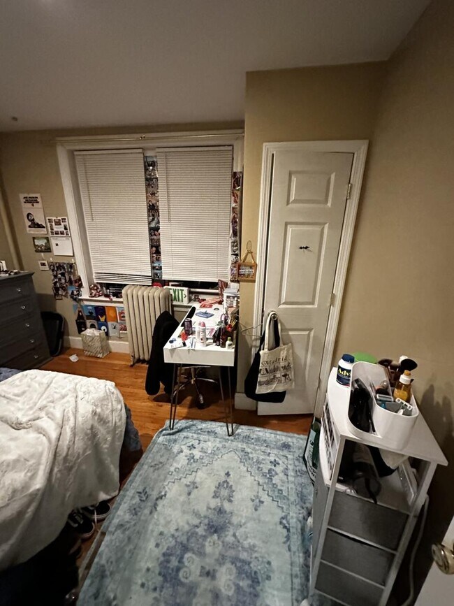 Foto del edificio - 3 bedroom in Brookline MA 02446