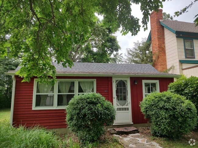 Building Photo - 10412 Claiborne Rd