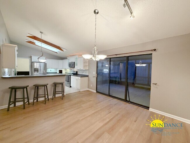 Building Photo - Renovated 3 Bedroom Home in Fort Walton Beach near Bases!