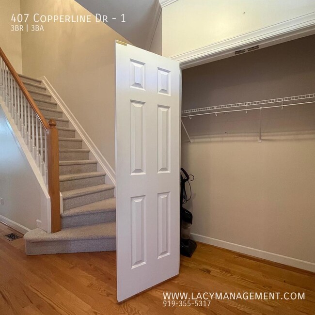 Building Photo - 407 Copperline Dr