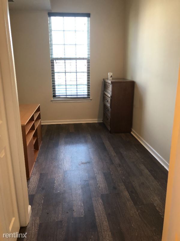 Foto del edificio - 1 br, 1 bath Townhome - 4607 Foster Ave