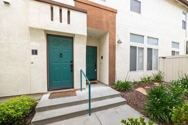 Foto del edificio - 11912 Cypress Canyon Rd