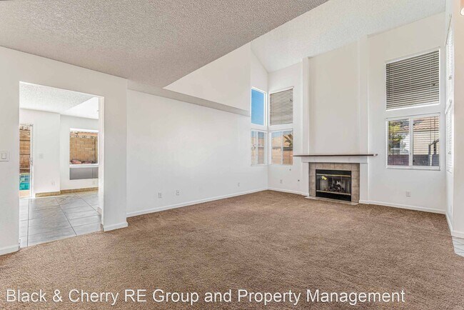 Building Photo - 4 br, 2.5 bath House - 7951 Cadenza Lane