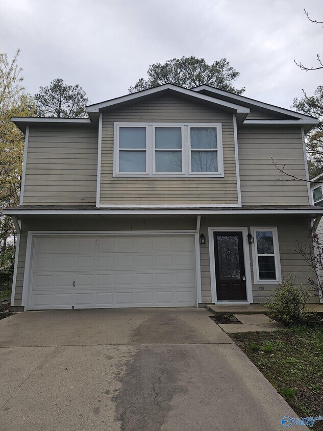 Foto principal - 130 Blackwell Ct
