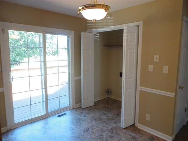 Building Photo - 1218 Olive Branch Rd