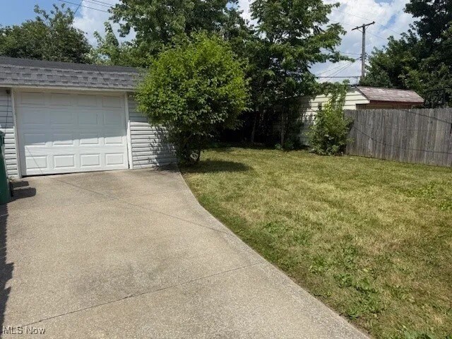 15513 Rockside Rd Maple Heights, OH 44137 – photo 2