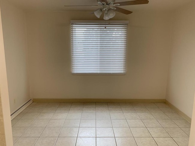 Building Photo - 194 Linden Avenue, Apt.# 2