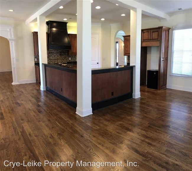 Building Photo - 5 br, 5 bath House - 4220 E Robinson Loop