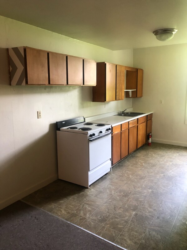 Foto del edificio - 216 E Jewett Blvd