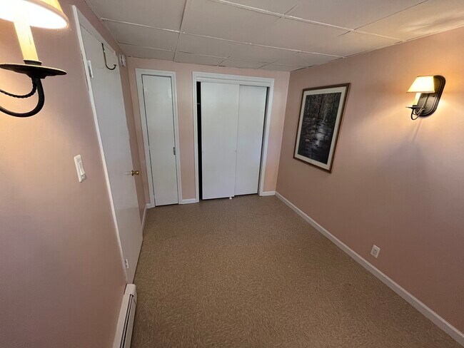 Bedroom - 1121 Udall Rd