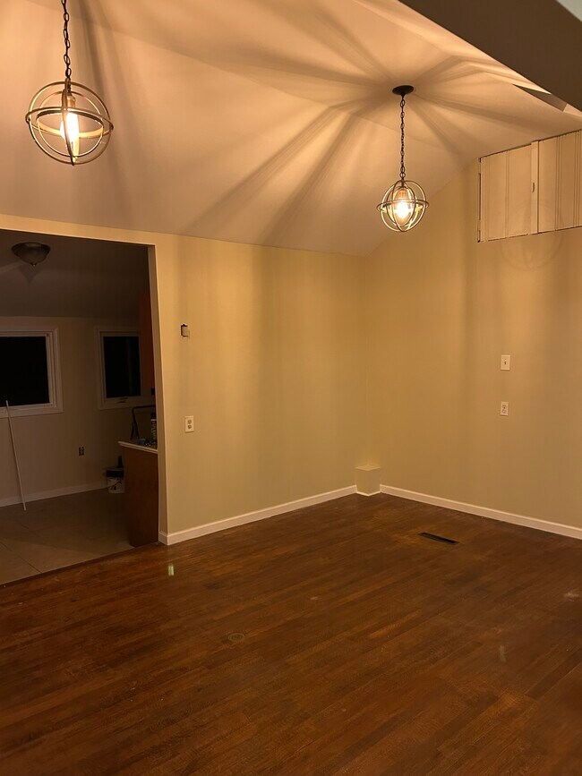 Foto del edificio - 53 Woodland Rd