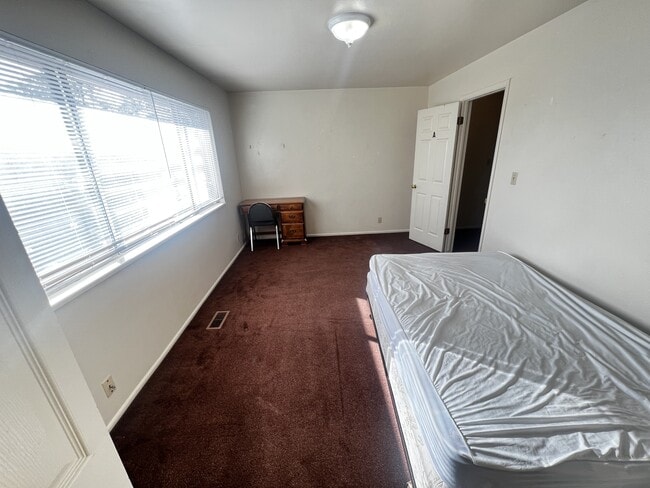 Foto del edificio - 1850 N 840 W