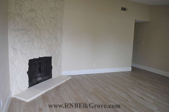 Foto del edificio - 8960 Chalmers Ct