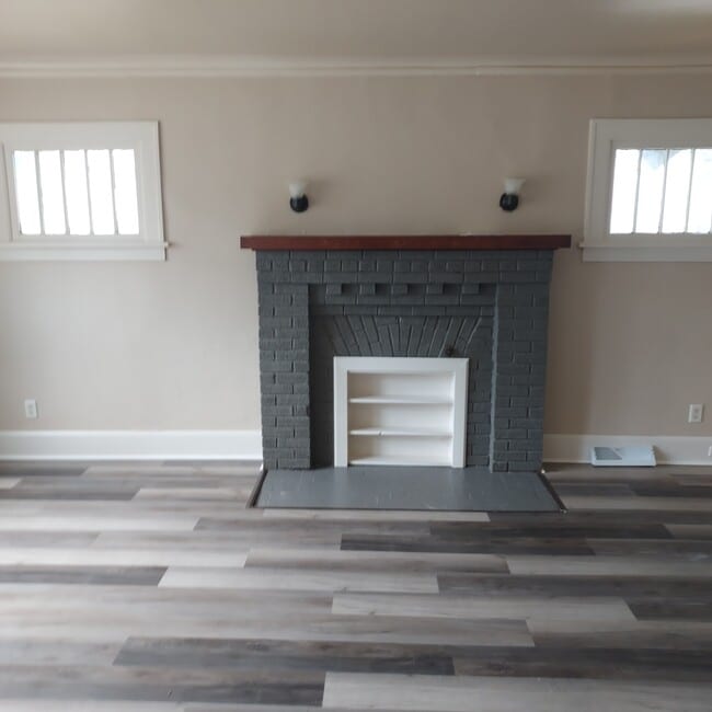 Building Photo - 1812 Kilburn Ave