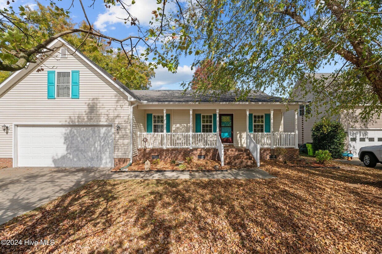 Primary Photo - 204 Canterwood Ln