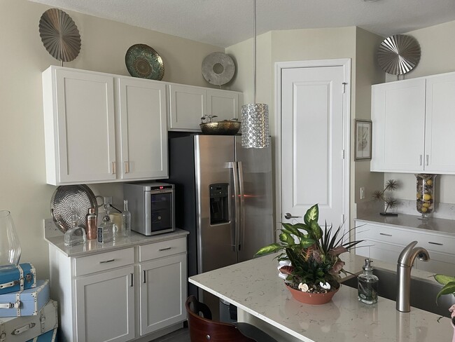 Foto del edificio - 1015 Willow Pl