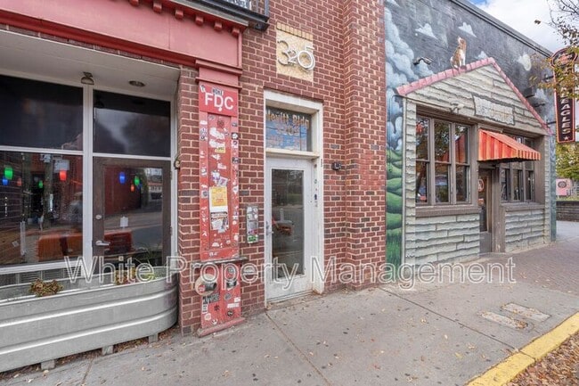 Building Photo - 3205 N Davidson St