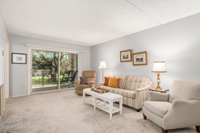 Building Photo - 13607 N Hamilton Dr