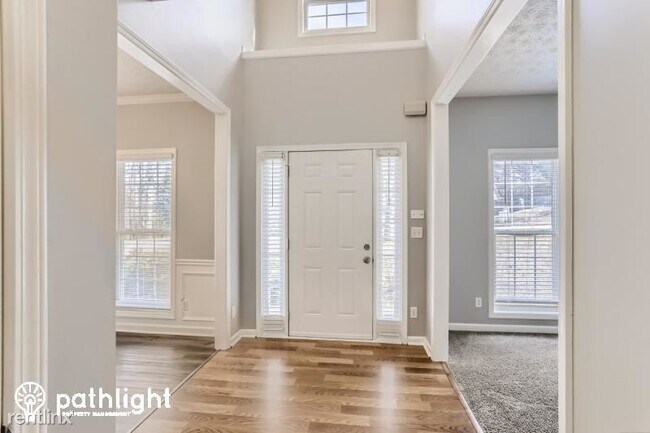 Building Photo - 4 br, 2.5 bath House - 3008 Express Lane N...