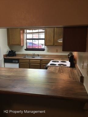 Building Photo - 2944 Woodrich Dr