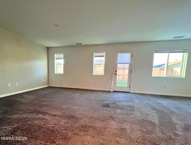 Building Photo - 647 Osino Dr
