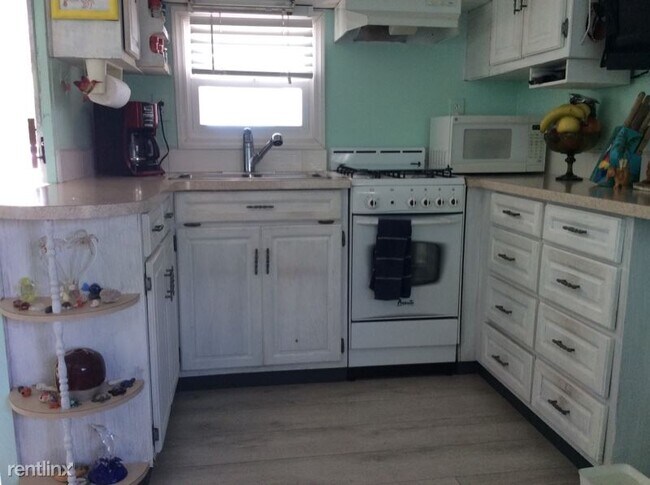 Building Photo - 2920 Bayshore Blvd