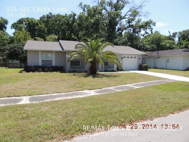 Photo - 924 Gee Creek Lane- House