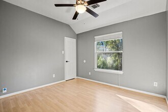 Building Photo - 47 N Winterport Cir