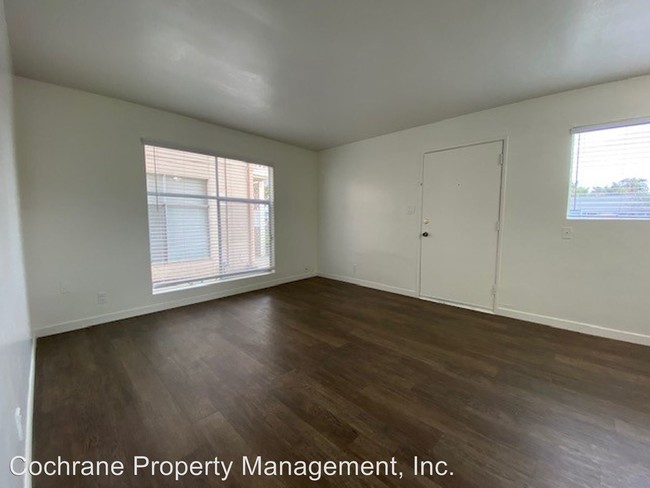 Foto del edificio - 529-529 N D St