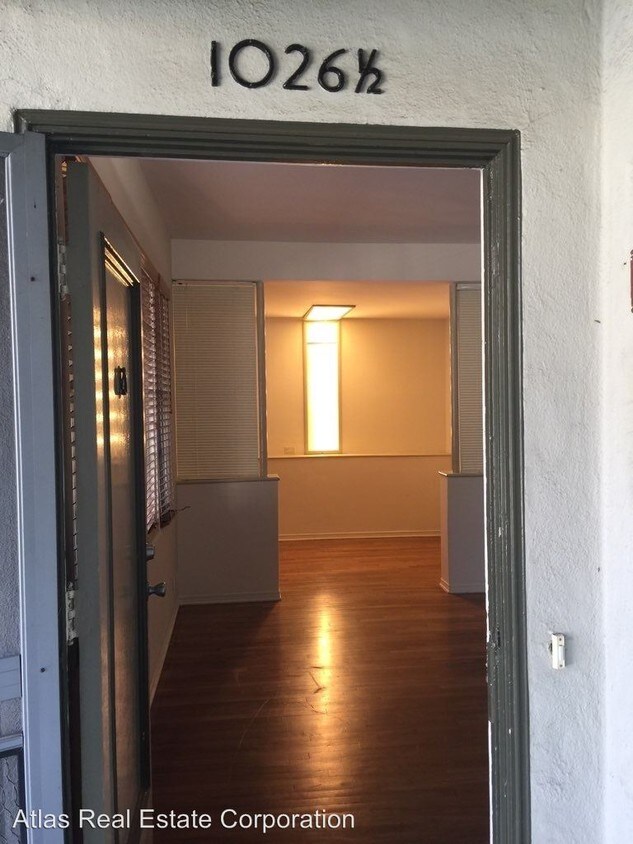 Foto principal - 1018 S Westmoreland Ave