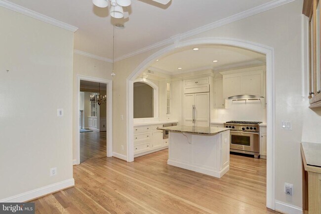 Building Photo - 3911 Ivy Terrace Ct NW