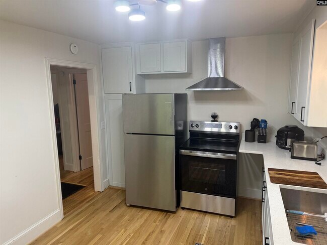 Foto del edificio - 720 Deerwood St