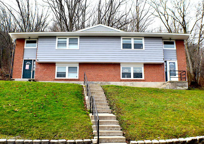 Exterior - Mountain Ridge Townhouses