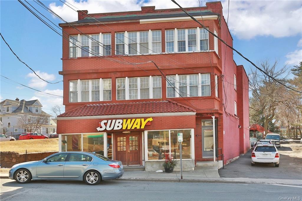 Primary Photo - 618 N Broadway