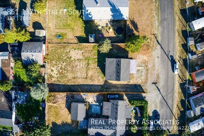 Building Photo - 861 137th St S